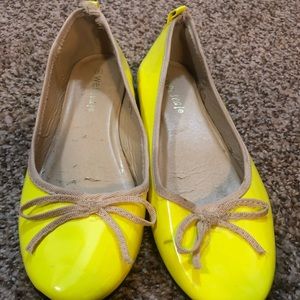 Neon Yellow Wet Seal Women’s Flats Size 8